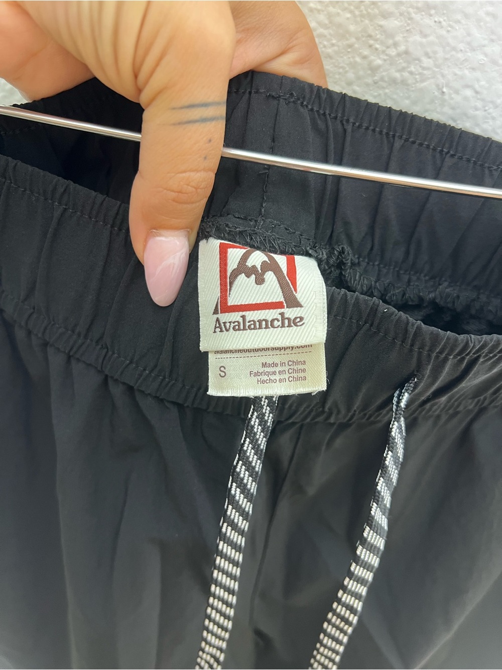 AVALANCHE • black Jordan athletic shorts 4” inseam size small - Picture 4 of 9